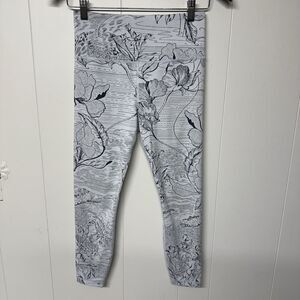 Athleta Elation Jacquard Floral 7/8 Tight Leggings Grey Black w/ pocket Size S